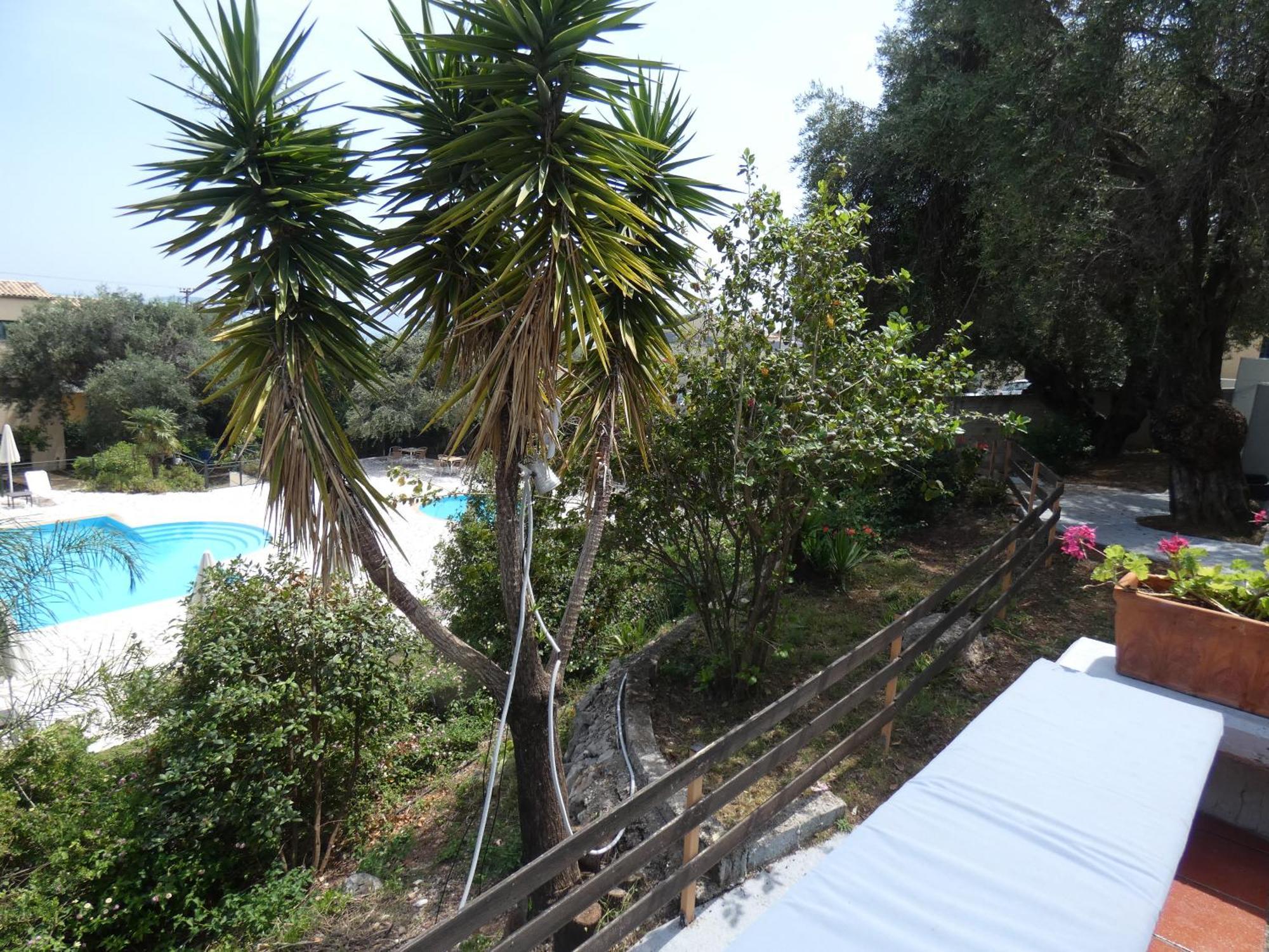 Hotel apartamentowy Barbati Beach Apartments *