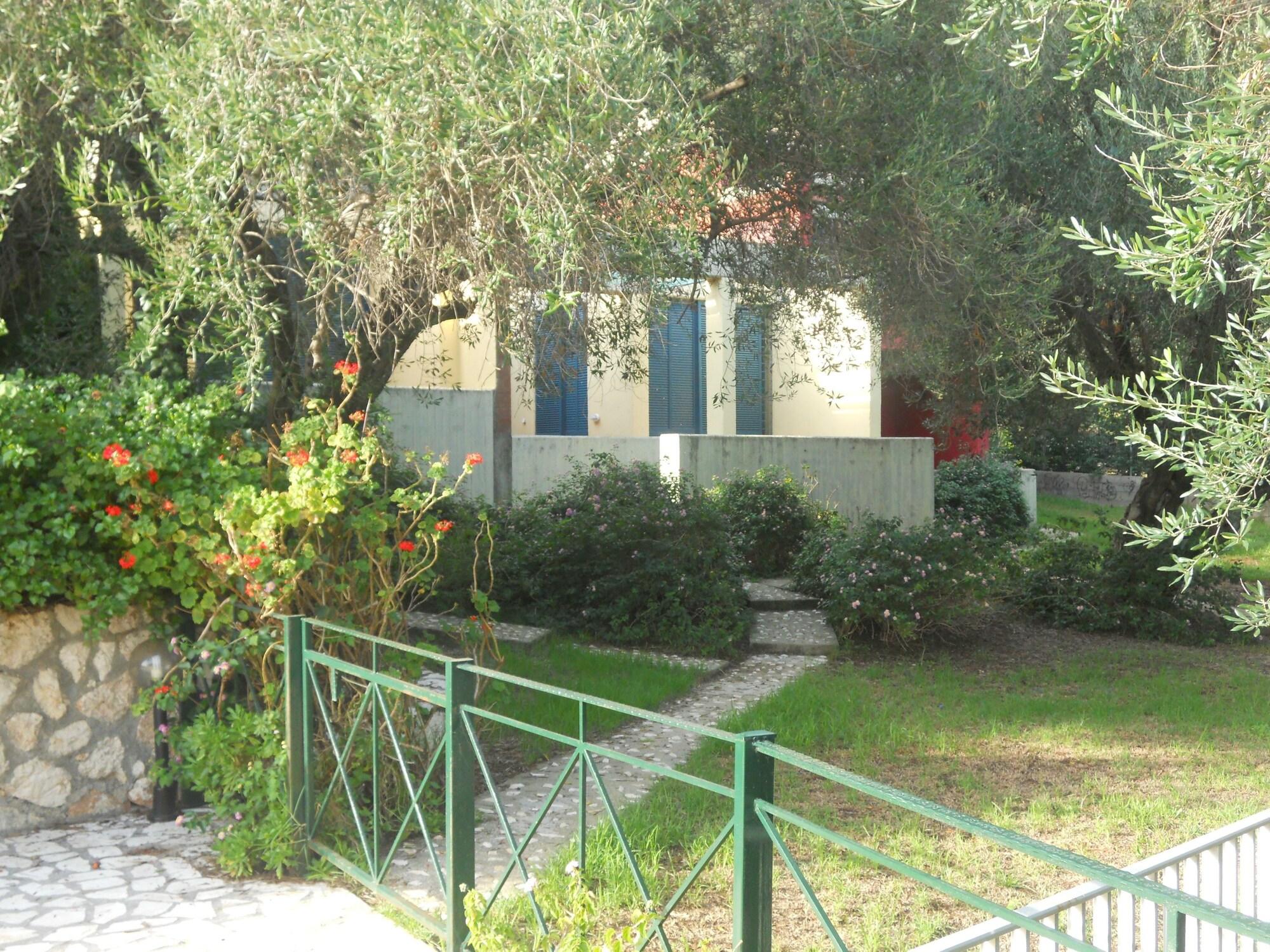 Aparthotel Barbati Beach Apartments *