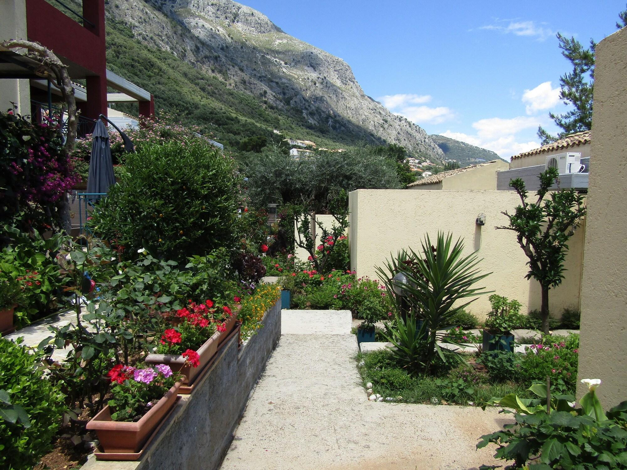 Barbati Beach Apartments Aparthotel *