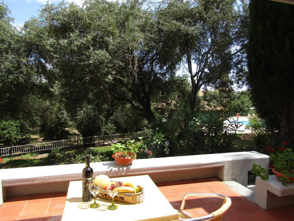 Aparthotel Barbati Beach Apartments