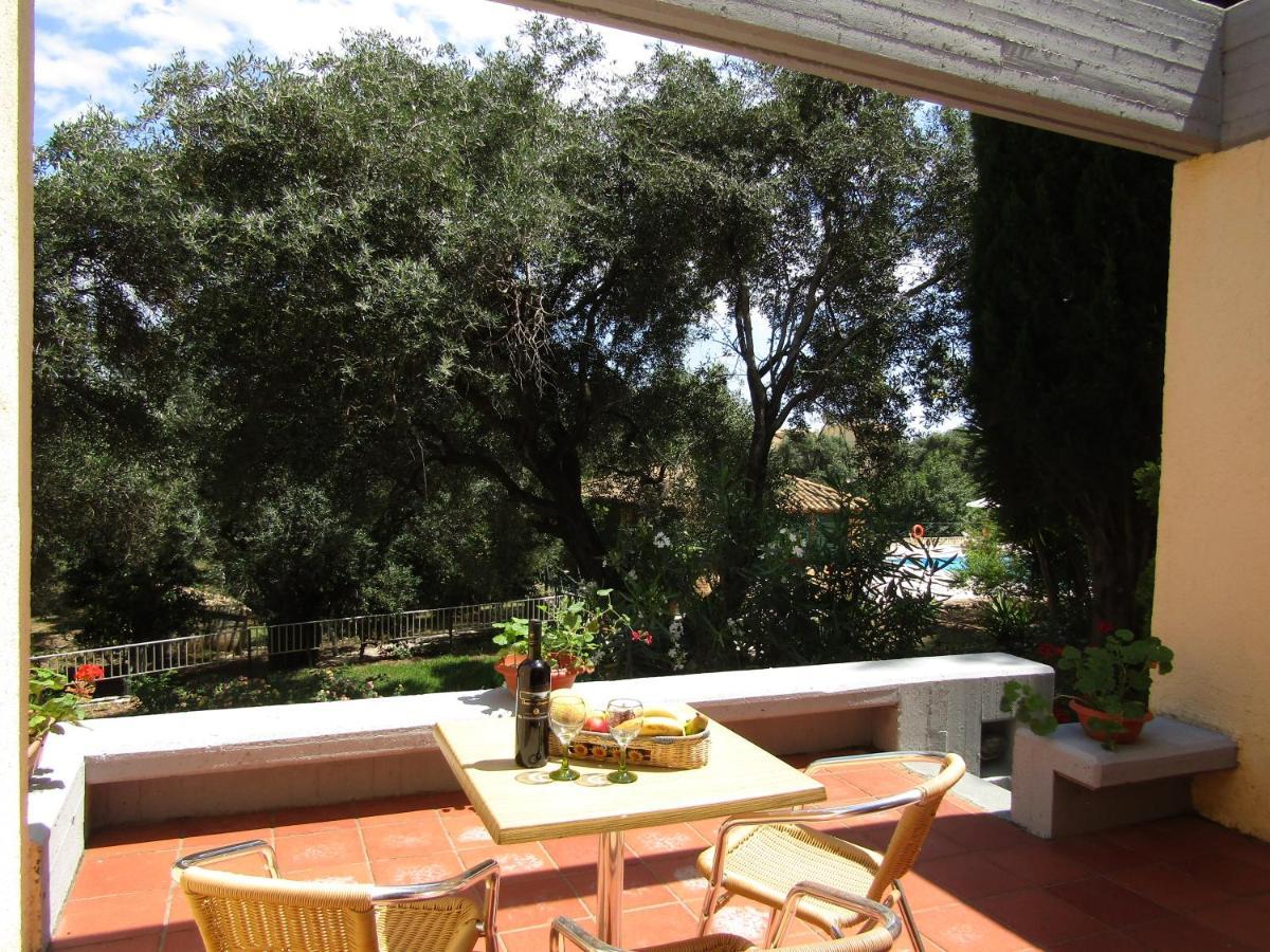 Aparthotel Barbati Beach Apartments *