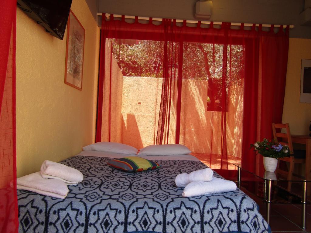 Aparthotel Barbati Beach Apartments *